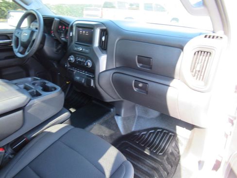 Used 2024 Chevrolet Silverado 1500 W/T w/ WT Value Package image 15