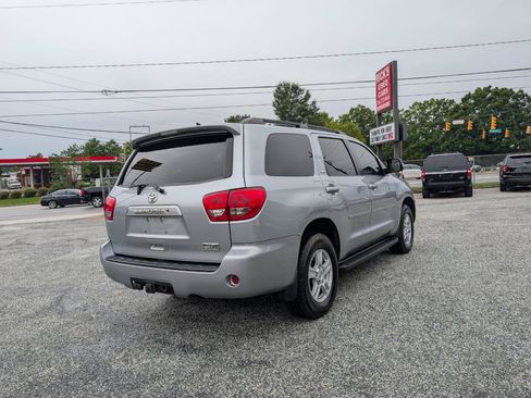 Used 2011 Toyota Sequoia SR5 RWD image 7