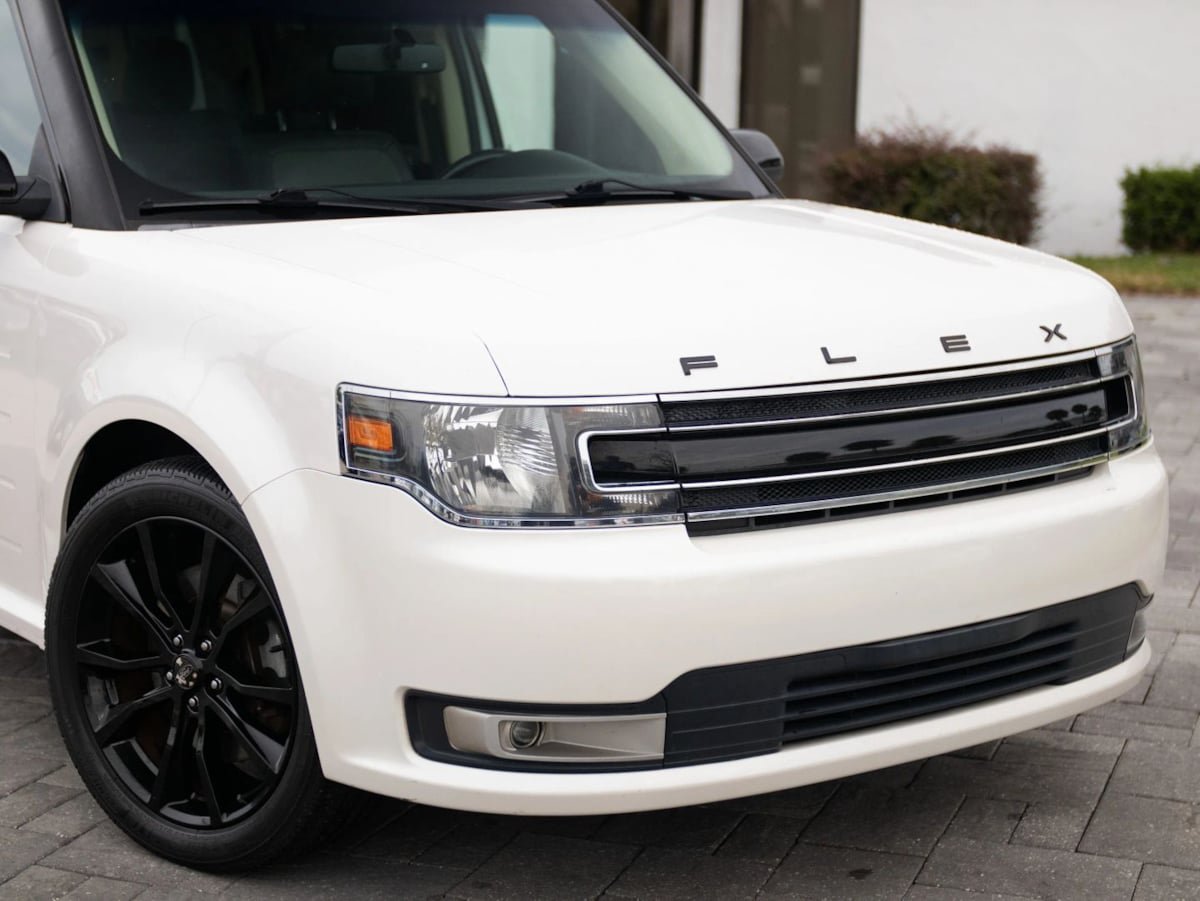 Used 2019 Ford Flex SEL w/ Equipment Group 202A FWD image 3