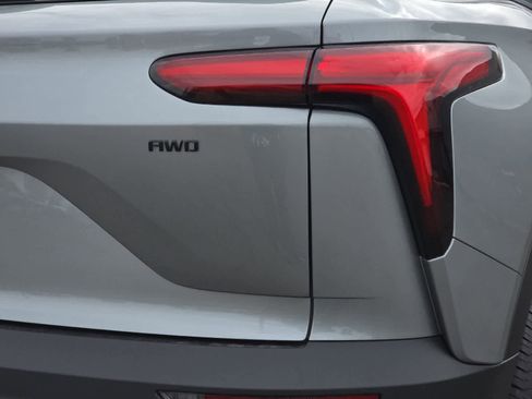 New 2025 Chevrolet Blazer EV LT image 26