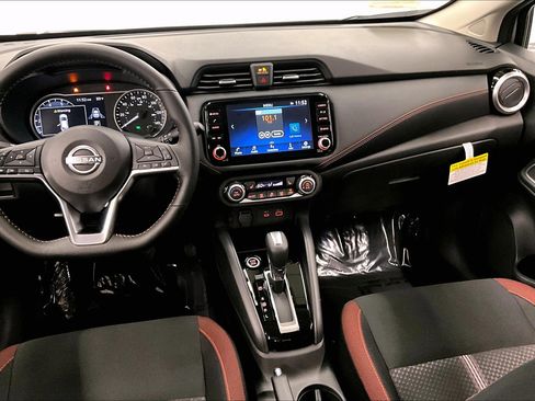 New 2025 Nissan Versa SR w/ Trunk Package FWD image 16