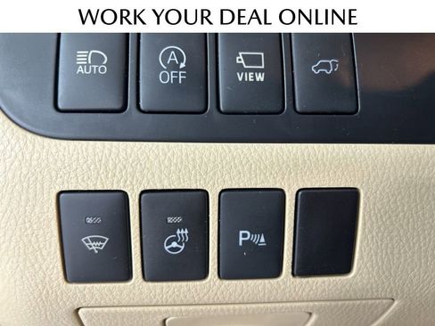 Used 2018 Toyota Highlander Limited Platinum image 19