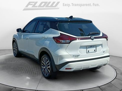 Used 2023 Nissan Kicks SV FWD image 5
