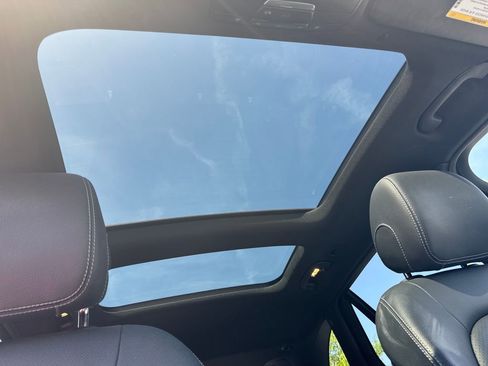 Used 2020 Mercedes-Benz GLC 300 image 25