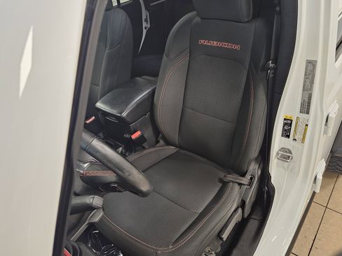 Used 2021 Jeep Wrangler Unlimited Rubicon w/ Cold Weather Group image 25