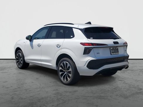 New 2026 Audi Q3 quattro 2.0T AWD/4WD image 3