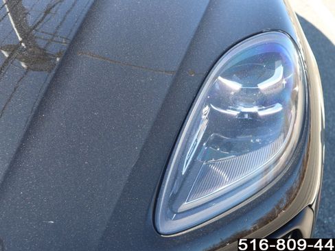 Used 2023 Porsche Macan S AWD/4WD image 13