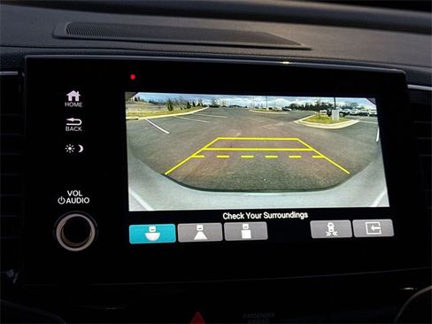 Certified 2024 Honda Passport Black Edition image 39