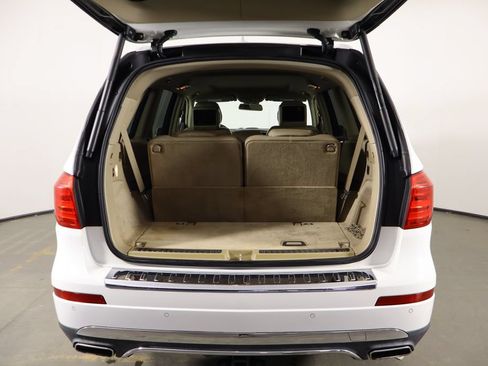 Used 2014 Mercedes-Benz GL 450 4MATIC image 11