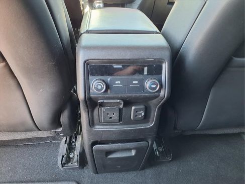 Certified 2019 GMC Acadia SLT AWD/4WD image 16