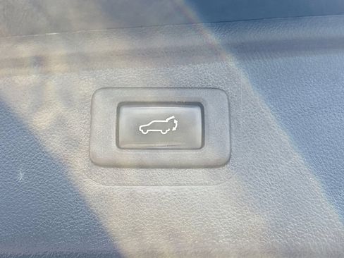 Used 2019 Subaru Outback 2.5i Limited w/ Popular Package #2 AWD/4WD image 26