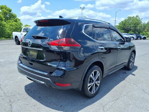 Used 2019 Nissan Rogue SV w/ Premium Package AWD/4WD image 5