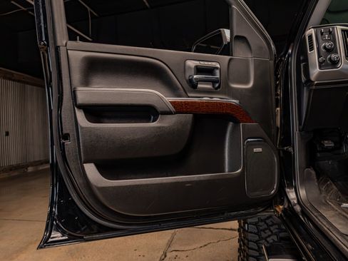 Used 2018 GMC Sierra 1500 SLT image 28