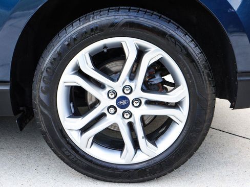 Used 2017 Ford Edge Titanium w/ Equipment Group 301A FWD image 24