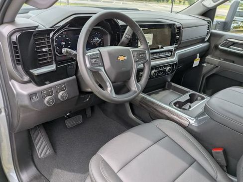 New 2026 Chevrolet Silverado 2500 LTZ w/ LTZ Plus Package AWD/4WD image 17