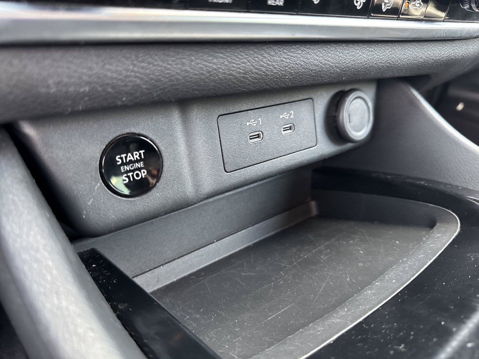 Used 2025 Nissan Rogue SV AWD/4WD image 18
