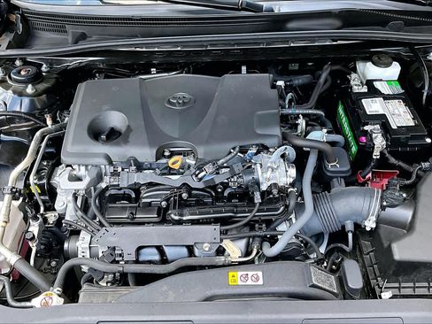 Used 2024 Toyota Camry XSE FWD image 32