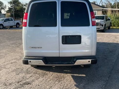 New 2026 Chevrolet Express 3500 LT w/ LT Preferred Equipment Group RWD image 3