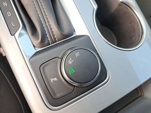 Used 2020 Chevrolet Blazer LT image 28