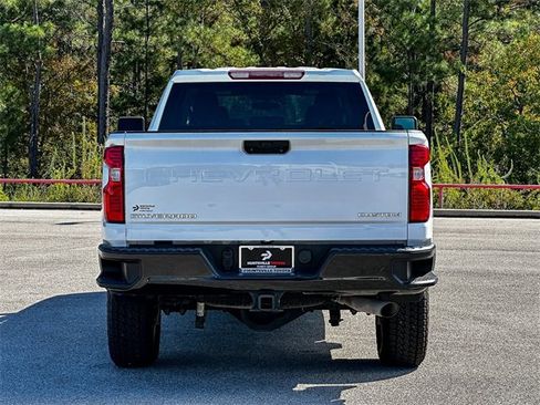 Used 2022 Chevrolet Silverado 2500 Custom w/ Custom Convenience Package image 7