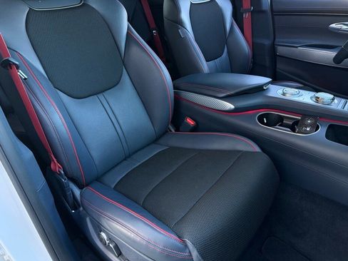 Used 2023 Genesis GV70 2.5T w/ Sport Prestige Package image 23