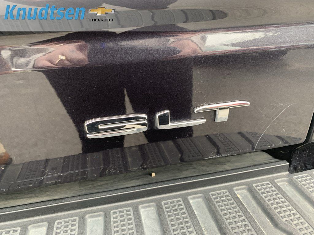 Used 2025 GMC Sierra 1500 SLT AWD/4WD image 10