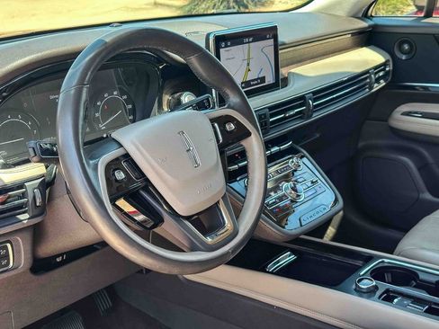 Used 2020 Lincoln Corsair Reserve FWD image 12