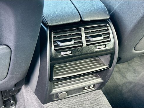 Used 2023 BMW 540i w/ M Sport Package image 25