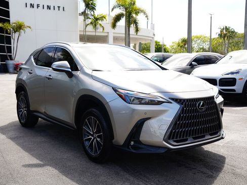 Used 2024 Lexus NX 250 FWD image 6