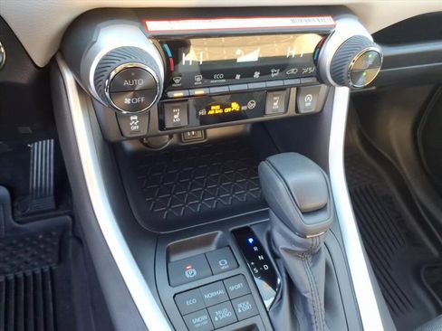 New 2025 Toyota RAV4 XLE image 14