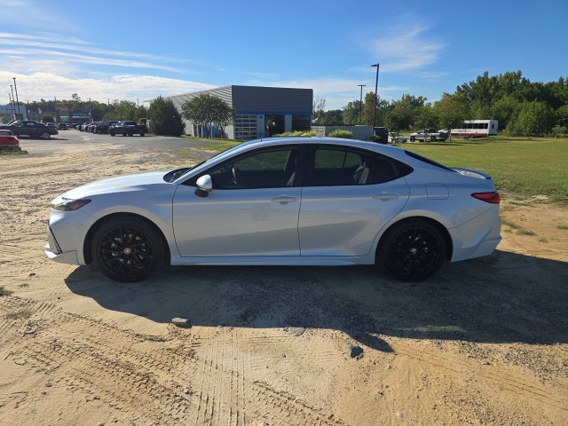 Used 2026 Toyota Camry XSE FWD image 4