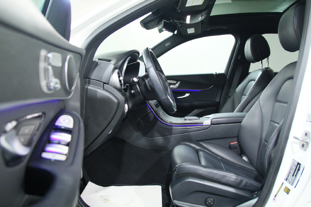 Certified 2022 Mercedes-Benz GLC 300 4MATIC image 6