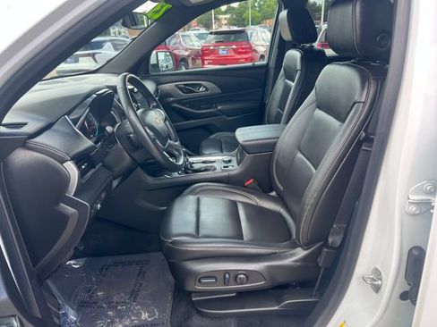 Certified 2023 Chevrolet Traverse LT AWD/4WD image 12