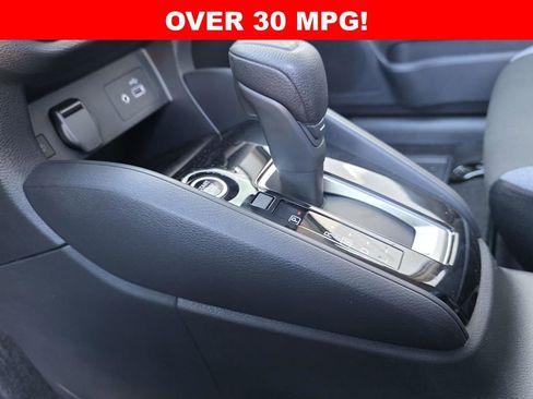 New 2025 Nissan Versa SV w/ Trunk Package FWD image 17