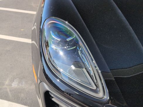 New 2026 Porsche Macan image 11