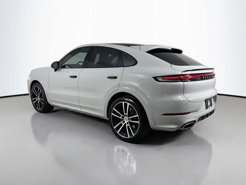 Used 2024 Porsche Cayenne Coupe AWD/4WD image 7