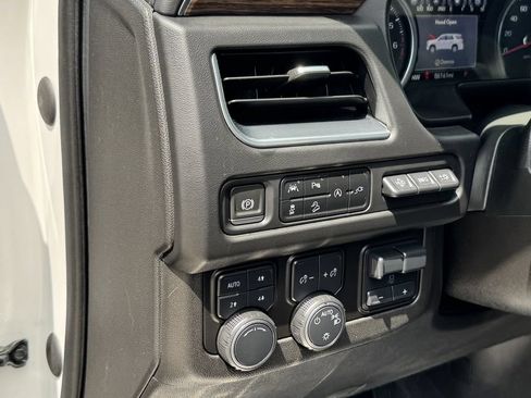 Used 2021 Chevrolet Tahoe High Country w/ Premium Package AWD/4WD image 14