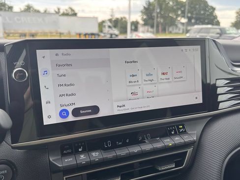 Used 2025 Toyota Camry SE w/ Multimedia Upgrade Package FWD image 33