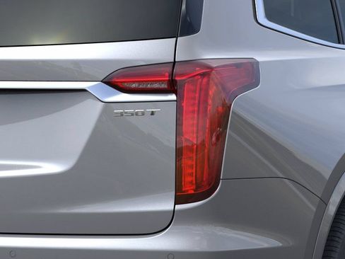 New 2025 Cadillac XT6 Luxury FWD image 11