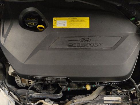 Used 2016 Ford Escape SE w/ SE Chrome Package FWD image 30