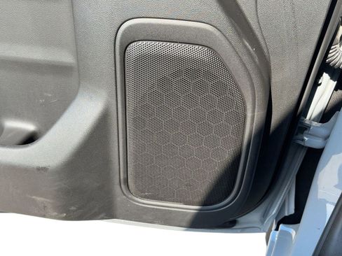 Used 2025 Chevrolet Silverado 1500 Custom image 22