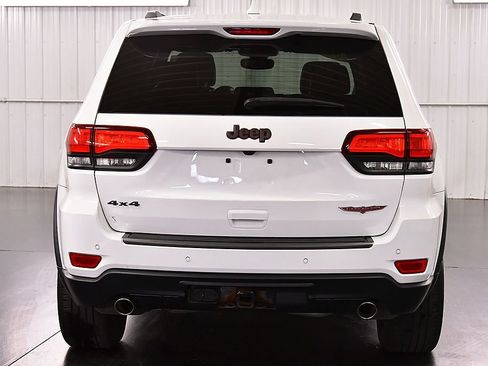 Used 2020 Jeep Grand Cherokee Trailhawk AWD/4WD image 7
