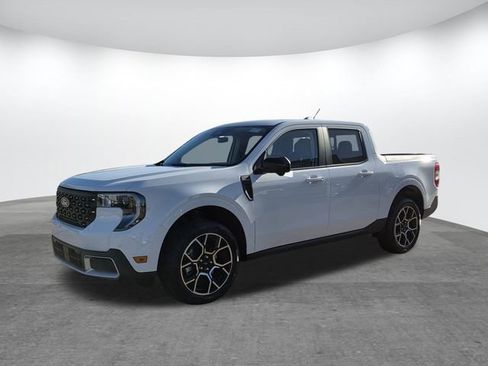 New 2025 Ford Maverick Lariat w/ 4K Tow Package image 4