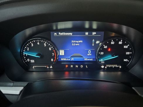 Used 2024 Ford Explorer XLT w/ Equipment Group 202A image 21