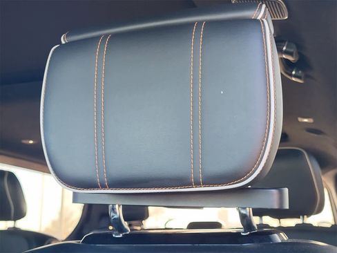 Used 2022 Jeep Grand Wagoneer Series III image 13