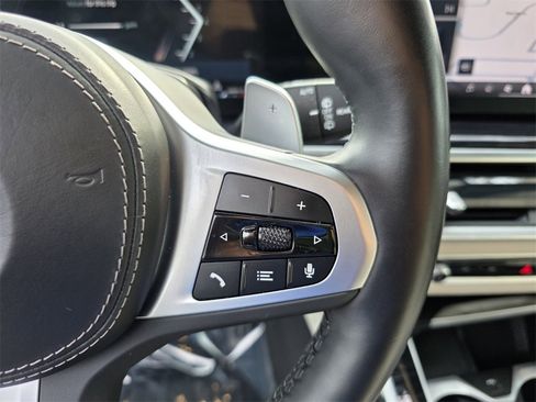 Certified 2024 BMW X7 xDrive40i w/ M Sport Package image 24