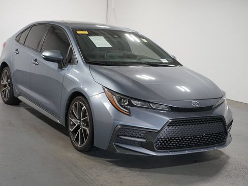 Used 2020 Toyota Corolla SE FWD image 3