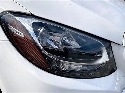 Used 2018 Mercedes-Benz C 300 Sedan w/ Premium Package image 28