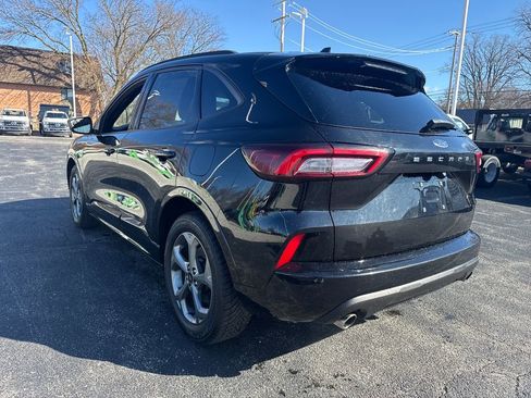 Used 2023 Ford Escape ST-Line FWD image 10