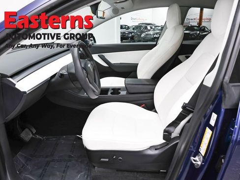 Used 2021 Tesla Model Y Long Range AWD/4WD image 14